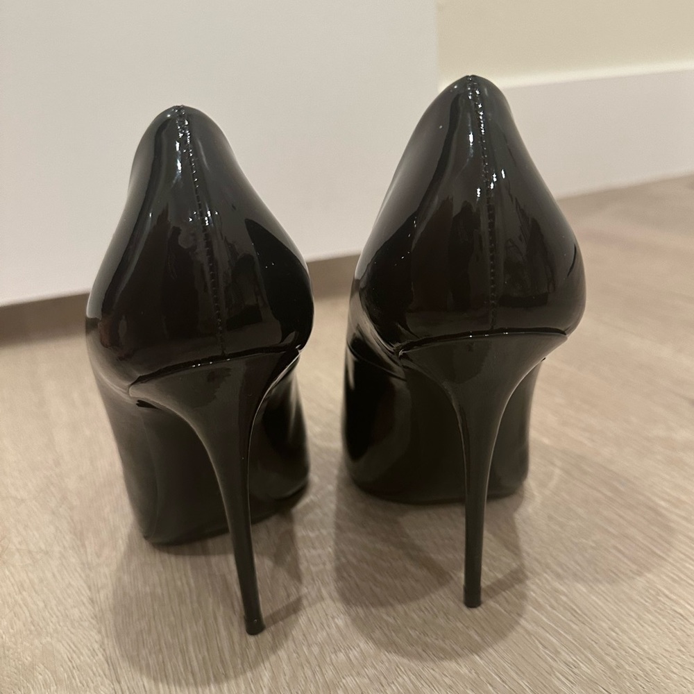 Saint Laurent Patent Kayla Heels - Picture 8 of 11